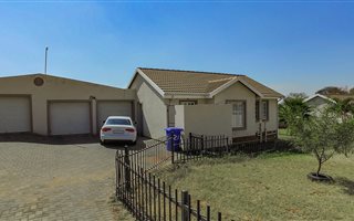 2 Bedroom Simplex in Amandasig