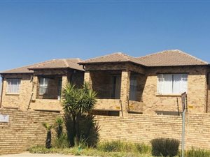 3 Bed Townhouse in Noordwyk