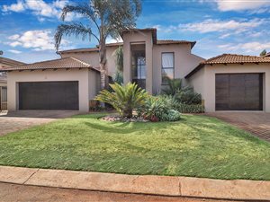 4 Bed House in Midfield Estate