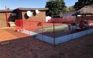 7 Bedroom House in Lyttelton