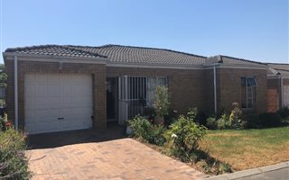 2 Bedroom House in Uitzicht