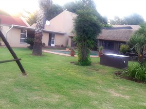 4 Bedroom House in Highbury