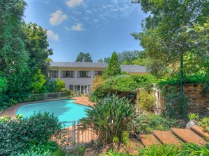 4 Bed House in Victory Park