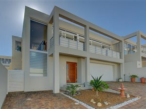 4 Bed House in Blouberg