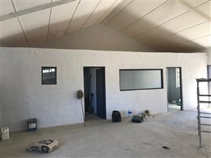 200 m² Commercial space in Underberg