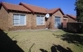 3 Bedroom Simplex in Kyalami