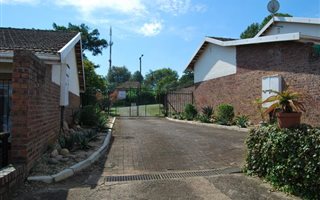 2 Bedroom Simplex in Richmond