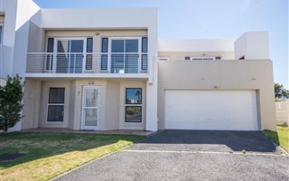 3 Bedroom Townhouse in Harbour Island
