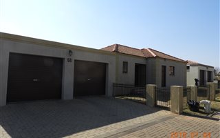 2 Bedroom Apartment in Flamwood