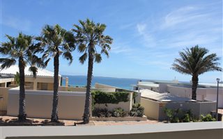 4 Bedroom House in Big Bay