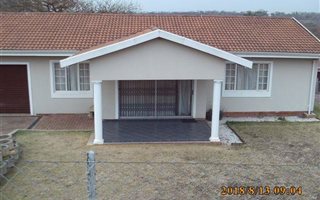 3 Bedroom Simplex in Lincoln Meade