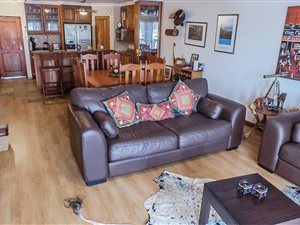2 Bed Apartment in Meerensee