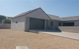 3 Bedroom House in Country Club