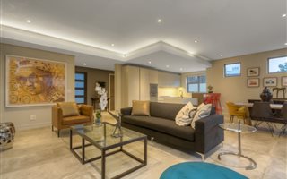 3 Bedroom Duplex in Oaklands