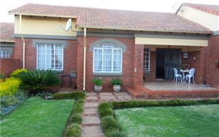 2 Bedroom Simplex in Eco Park