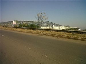 2400 m² Industrial space in Pentrich