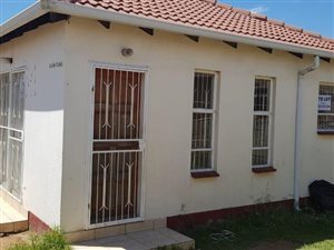 2 Bed House in Vanderbijlpark CE3