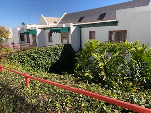 2 Bed Cluster in Darrenwood