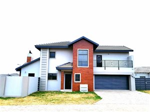 3 Bed House in Zambezi Manor Estate