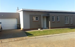 3 Bedroom Townhouse in Waterval East