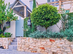 3 Bed Townhouse in Nooitgedacht Estate