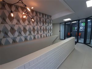 48 m² Commercial space in Elarduspark