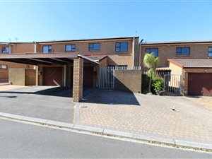 3 Bed Townhouse in Bellville Central