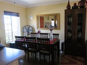 2 Bed Apartment in Florida Glen