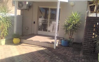 80 m² Commercial space in Schoemansville