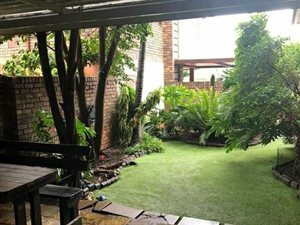 2 Bed Townhouse in Weavind Park