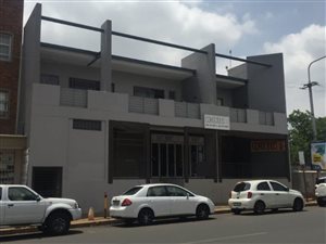 150 m² Retail Space in Greenside