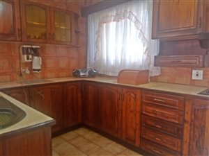 3 Bed House in Azaadville