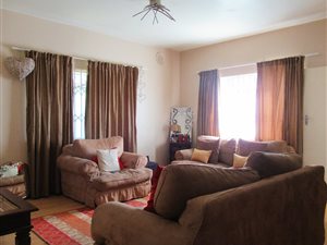 2.5 Bed Apartment in Bulwer