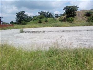 5161 m² Land available in Waterval East