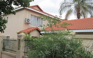 2 Bedroom Duplex in Modimole (Nylstroom)