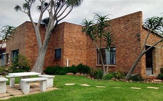 3 Bedroom House in Elysium