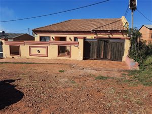 2 Bed House in Lehae