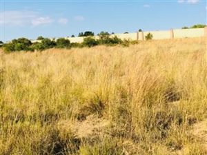 5000 m² Land available in Blue Hills Equestrian Estate