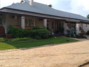 4 Bed House in Vryburg