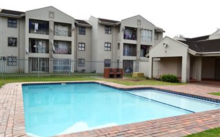 3 Bedroom Apartment in Sydenham