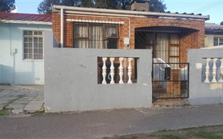3 Bedroom House in Kewtown
