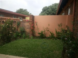 1 Bedroom Townhouse in Hermanstad