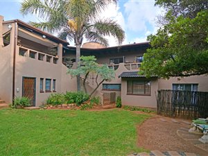 4 Bed House in Quellerina