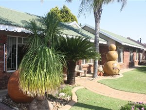 4 Bed House in Flimieda