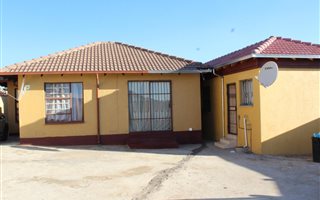 2 Bedroom House in Birch Acres