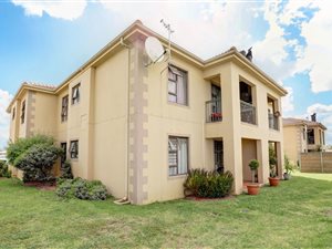 2 Bed Apartment in Durbanville