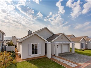 3 Bed House in Val de Vie