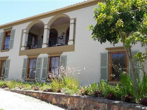 5 Bed House in Eastford Country Estate