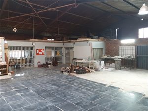 1 m² Commercial space in Kameeldrift West