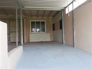 3 Bed Duplex in Rockford